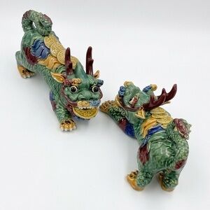 Chinese Pottery Art Foo Dogs With Prosperity Coins